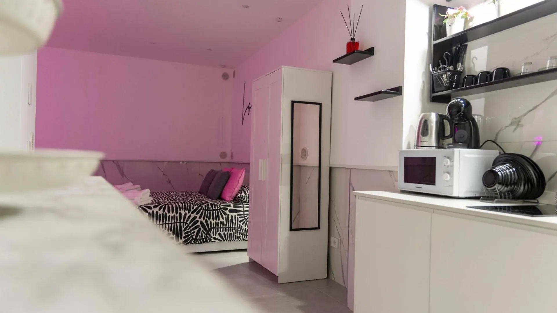 Antoine Suite Room Bari